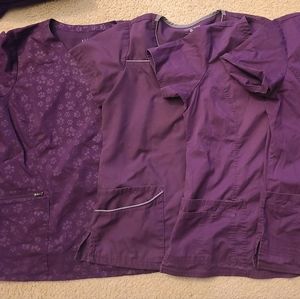 Scrub tops x4